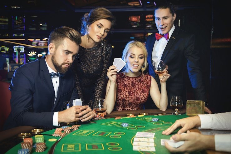 juraganolx.net app interface showing live-dealer tables on mobile